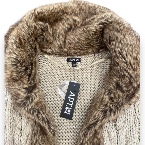 APT. 9 Faux Fur Short Sleeve Women’s Wool Blend Cardigan Sweater - Picture 6 of 6